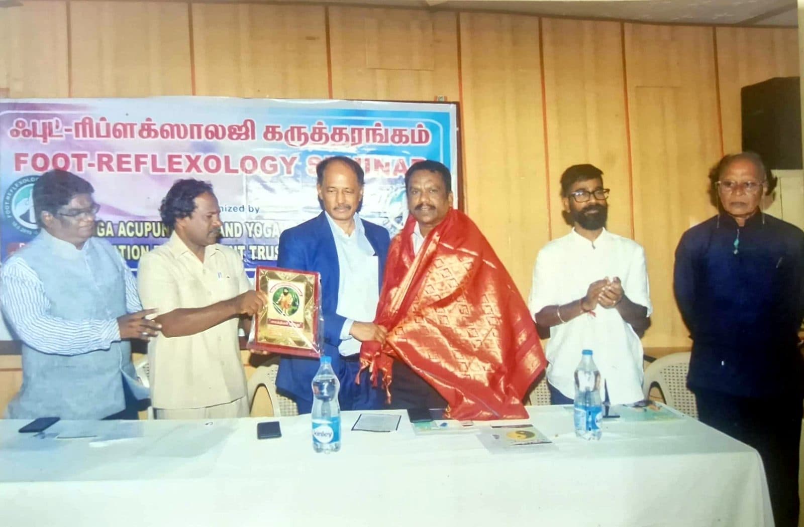 Chief guest felicitated with a silk shawl